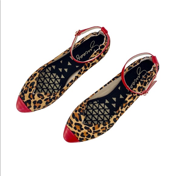 Seecaas Shoes - SEECAAS LEOPARD WITH RED CAP TOE Size 10 Chic Stylish Fun Trendy Artsy Modern